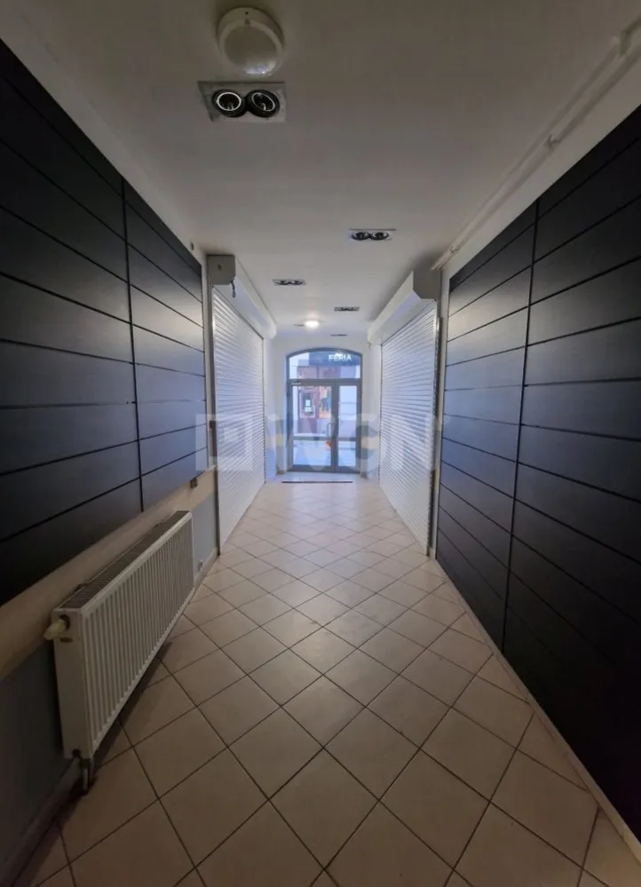 Obiekt handlowy na  sprzedaż Chrzanów - Kamienica w ścisłym centrum Chrzanowa